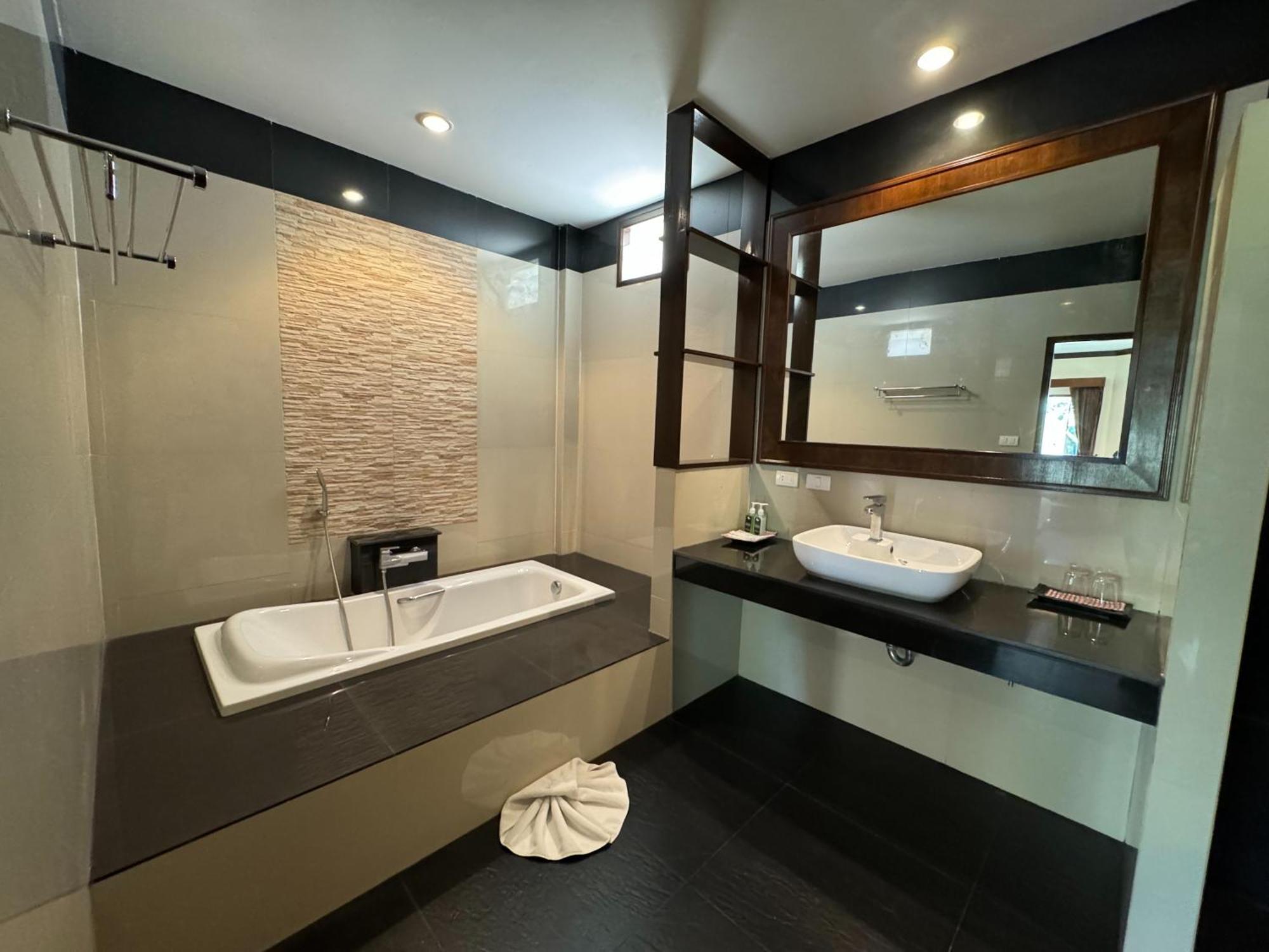 Beach Bungalow At Lanta Resort Ko Lanta Extérieur photo